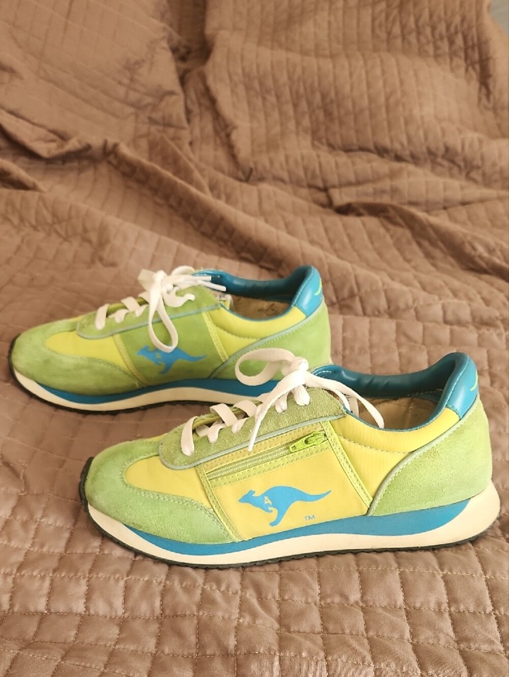 kangaROOS Lime Green & Aqua Blue Low-Top Sneakers. - Picture 3 of 6